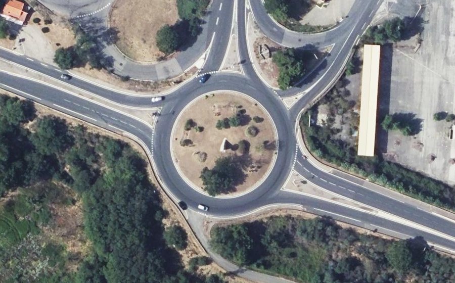 Vue aérienne du Rond-point anonyme n°5239365