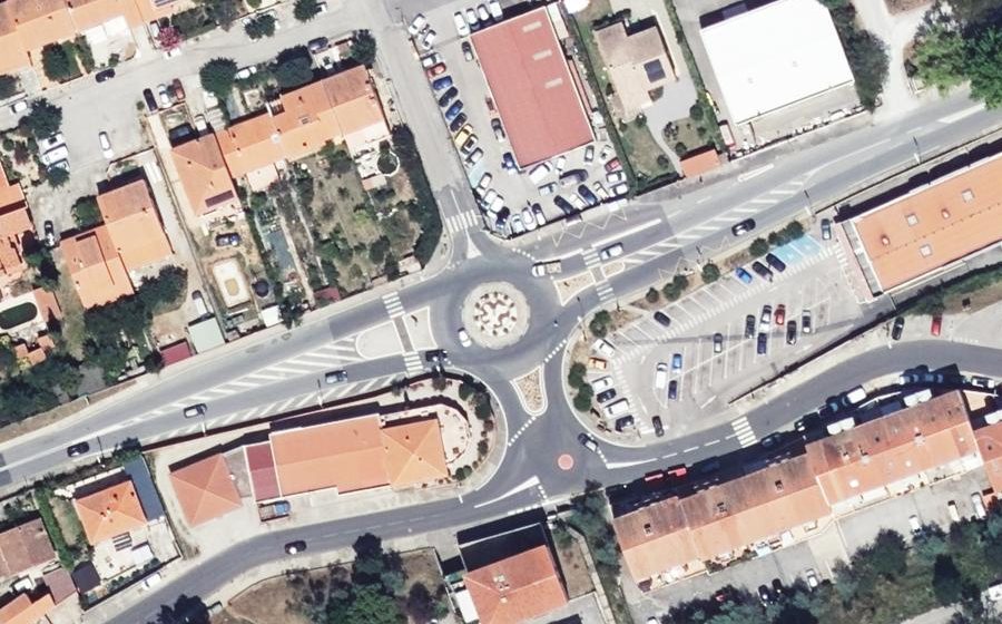 Vue aérienne du Rond-point anonyme n°5239779