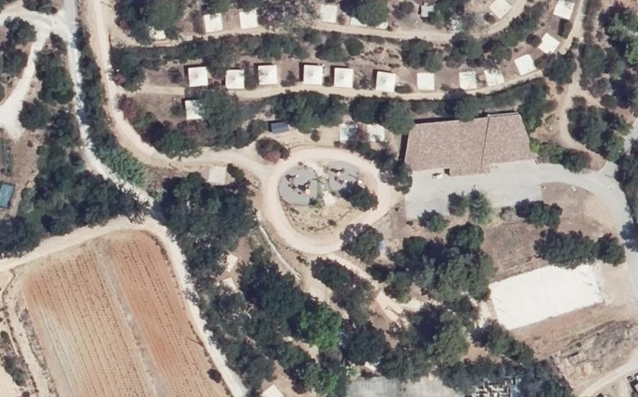 Vue aérienne du Rond-point anonyme n°524330966