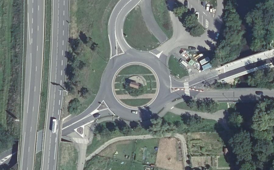 Vue aérienne du Rond-point anonyme n°5246422