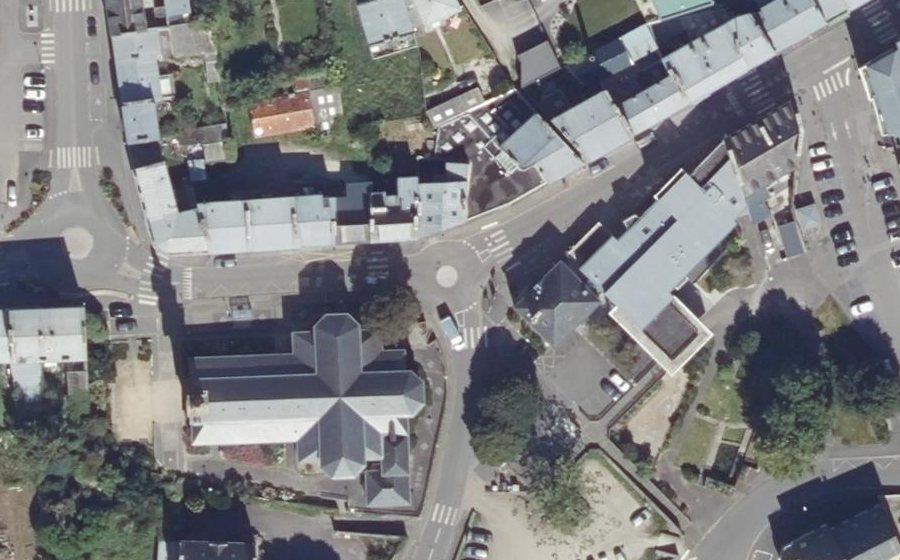 Vue aérienne du Rond-point anonyme n°525036566
