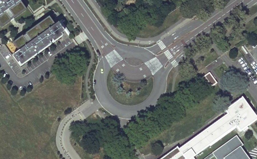 Vue aérienne du Rond-Point du Professeur Francis Cambou