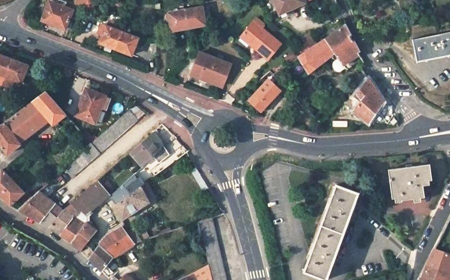 Vue aérienne du Rond-point anonyme n°5317172