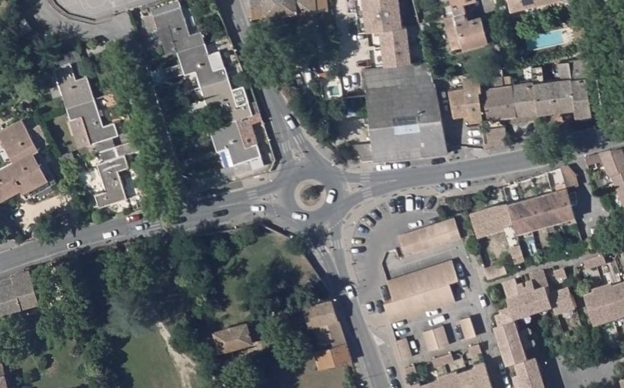Vue aérienne du Rond-point anonyme n°532904000