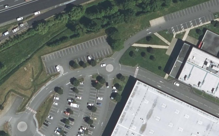 Vue aérienne du Rond-point anonyme n°533202015
