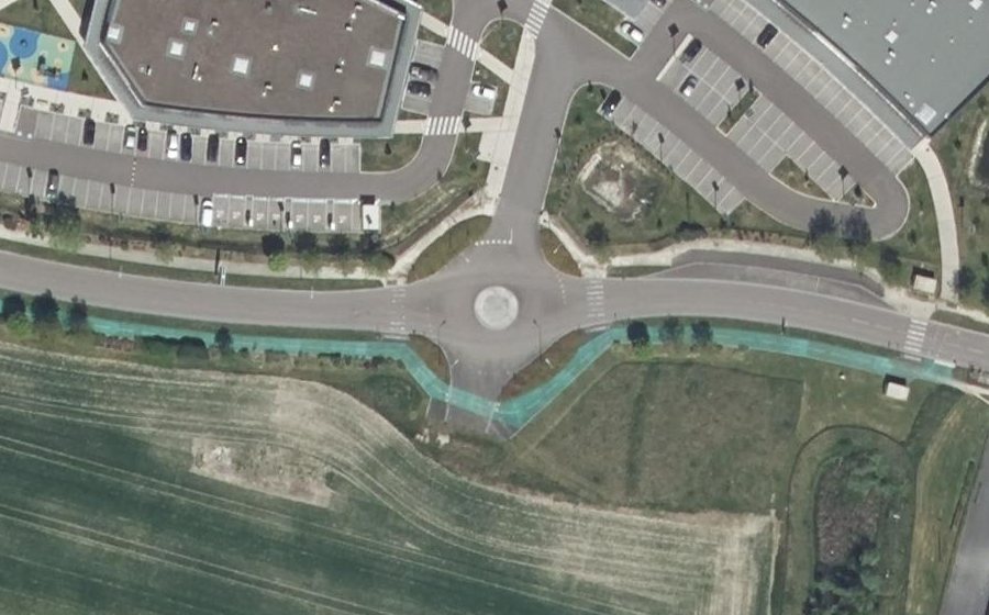 Vue aérienne du Rond-point anonyme n°533854338