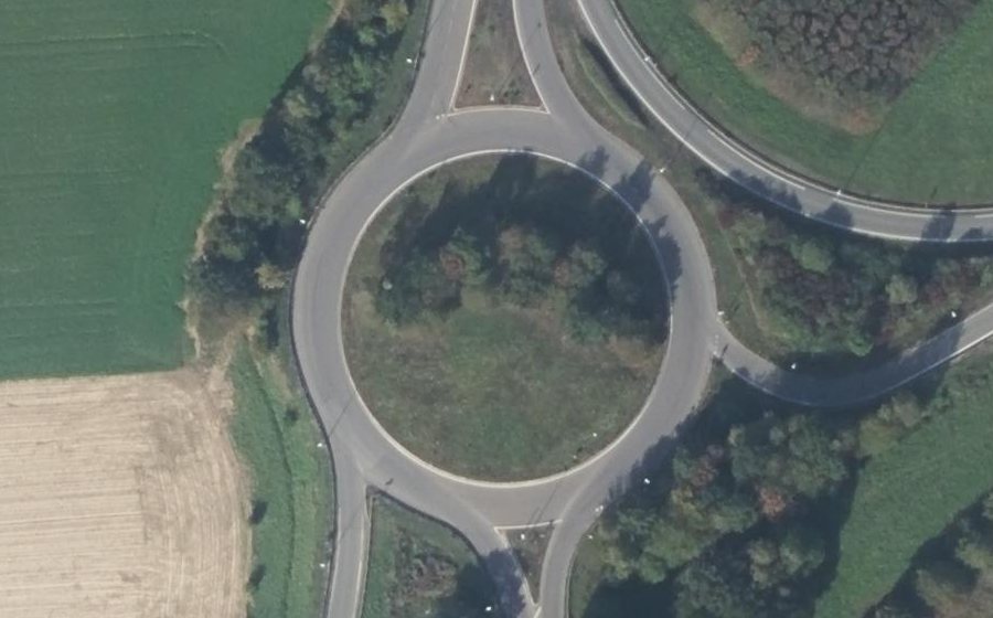 Vue aérienne du Rond-point anonyme n°5355046