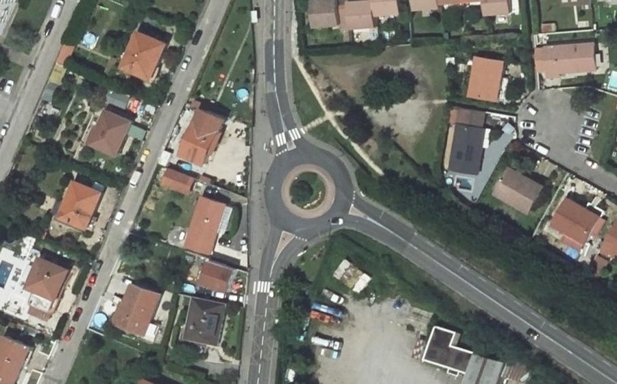 Vue aérienne du Rond-point anonyme n°5363328