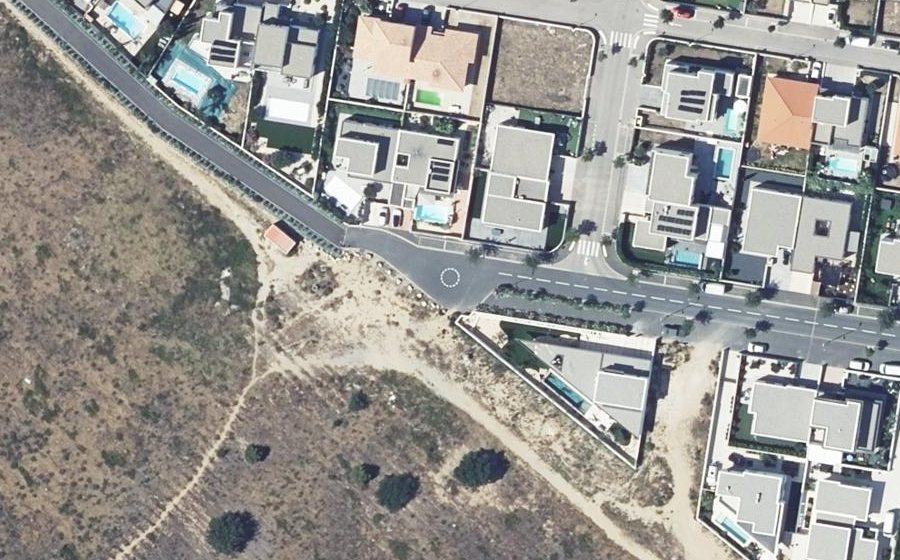 Vue aérienne du Rond-point anonyme n°536628014