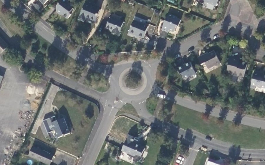 Vue aérienne du Rond-point anonyme n°5367723