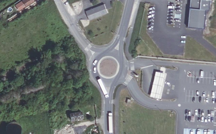 Vue aérienne du Rond-point anonyme n°536952055