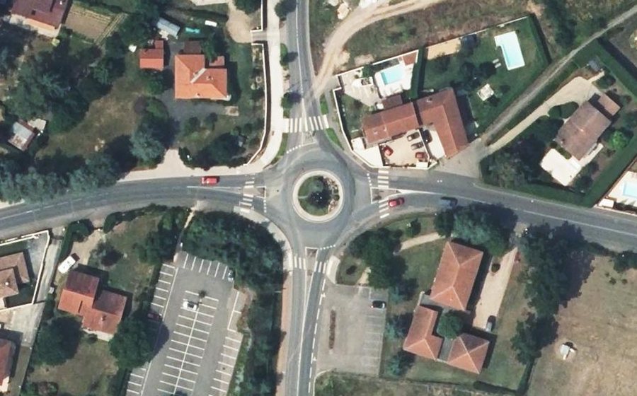 Vue aérienne du Rond-point anonyme n°5380049