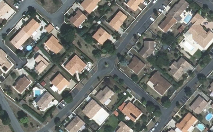 Vue aérienne du Rond-point anonyme n°539418972