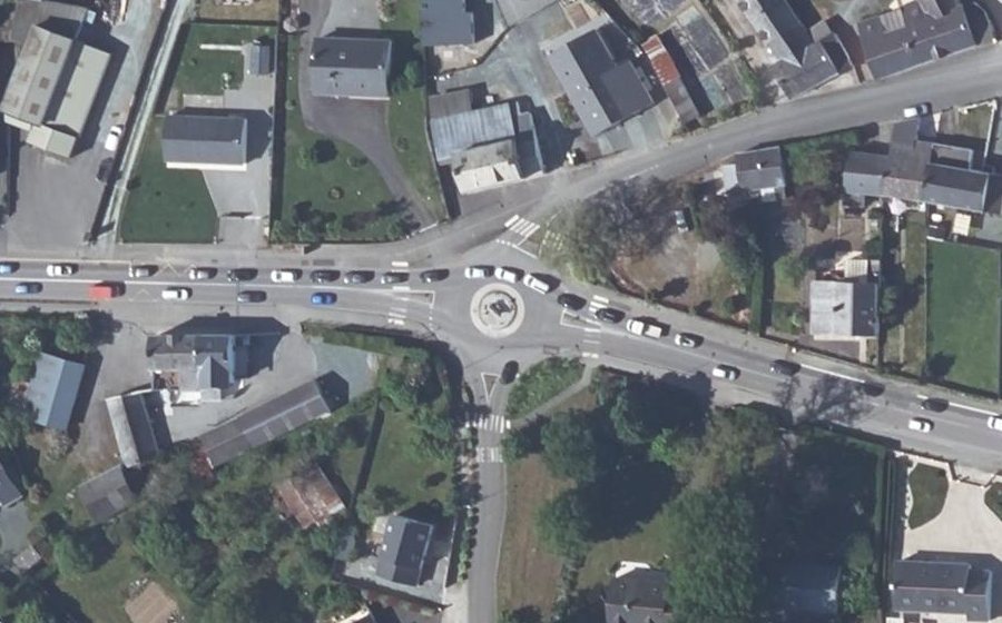 Vue aérienne du Rond-point anonyme n°539667646