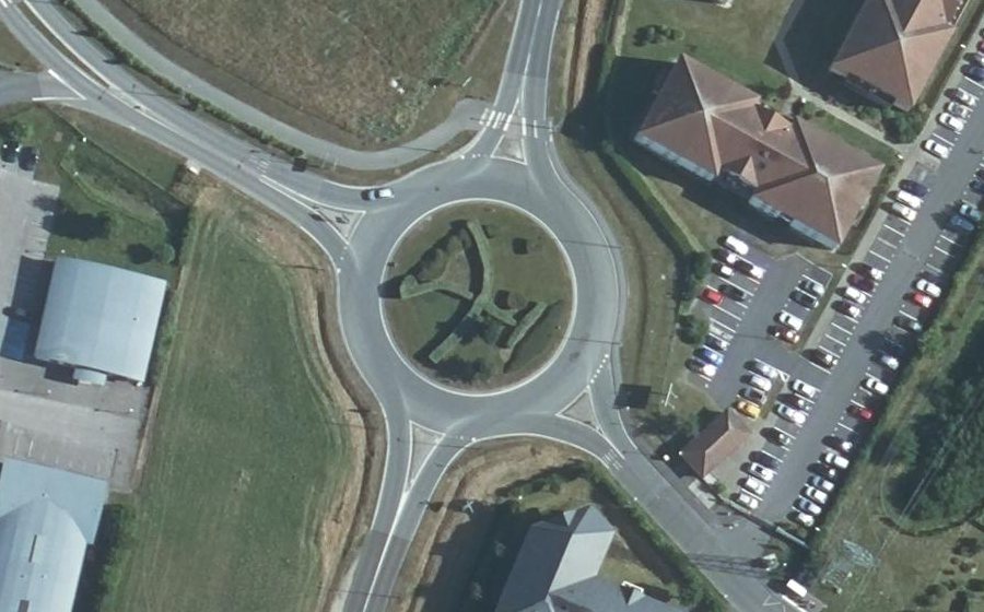 Vue aérienne du Rond-point anonyme n°540060941