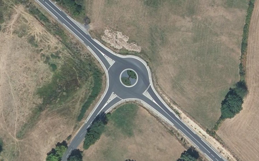 Vue aérienne du Rond-point anonyme n°541422004