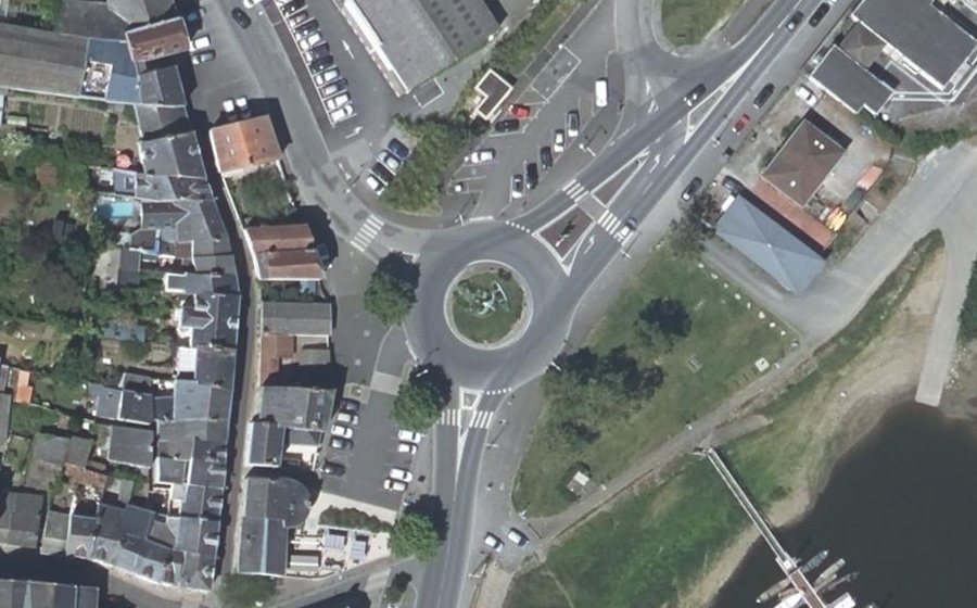 Vue aérienne du Rond-Point Barrière Saint-Pierre