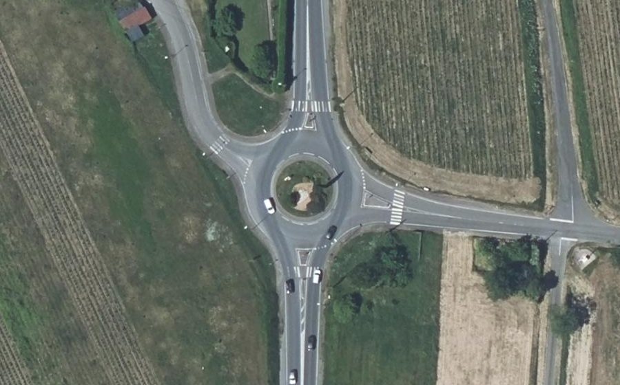 Vue aérienne du Rond-point anonyme n°5416881