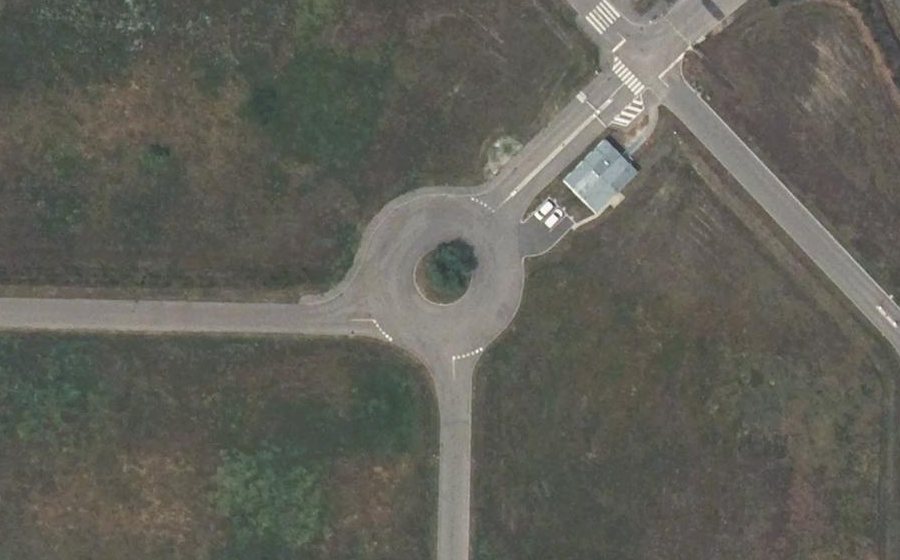Vue aérienne du Rond-point anonyme n°541852119