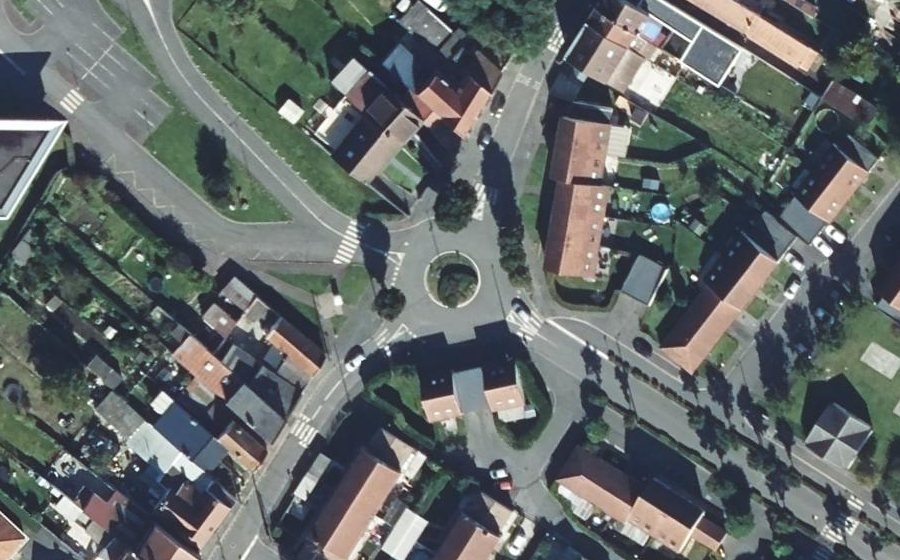 Vue aérienne du Rond-point anonyme n°54202114