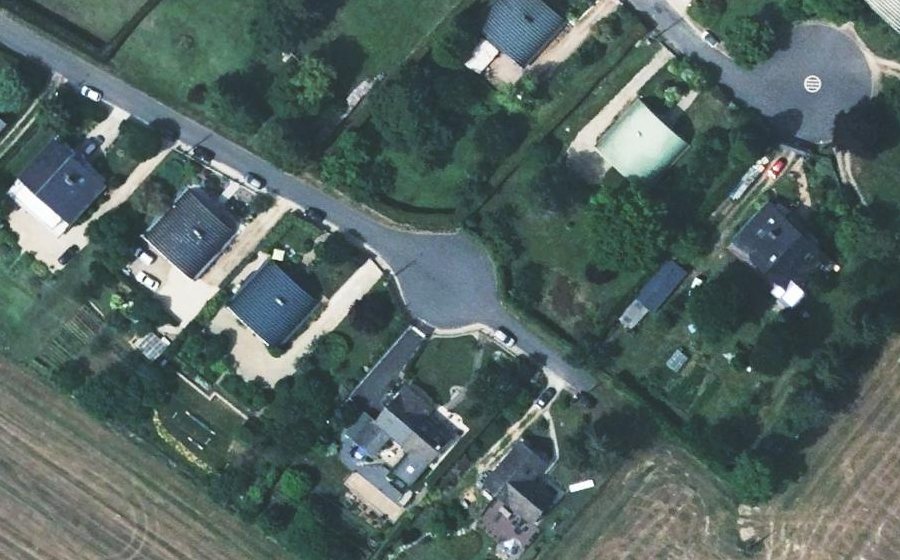Vue aérienne du Rond-point anonyme n°542972668