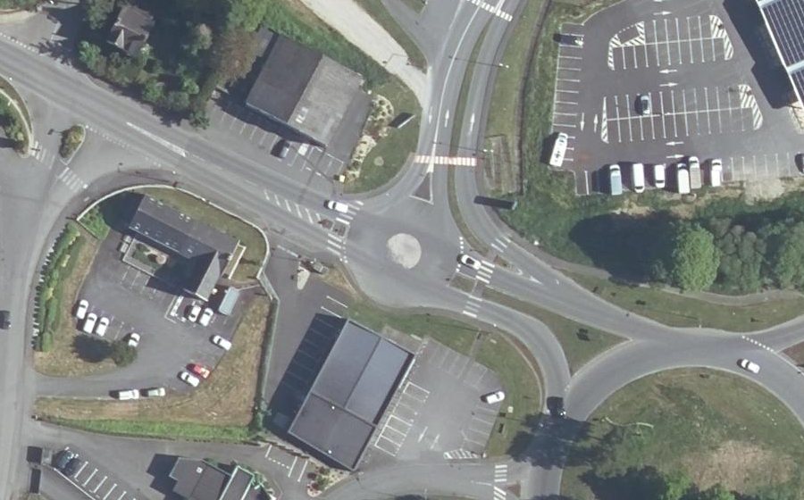 Vue aérienne du Rond-point anonyme n°543197961
