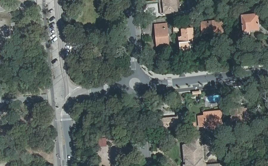 Vue aérienne du Rond-point anonyme n°543669431