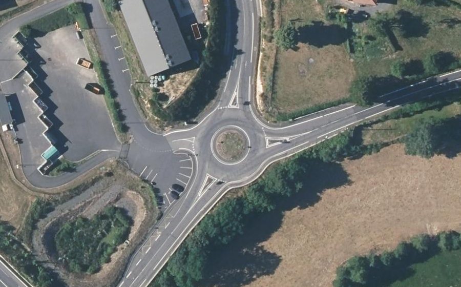Vue aérienne du Rond-point anonyme n°544311237