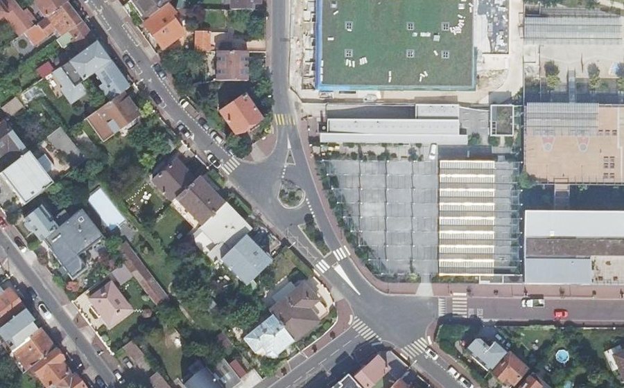 Vue aérienne de la Place du Groupe Manouchian