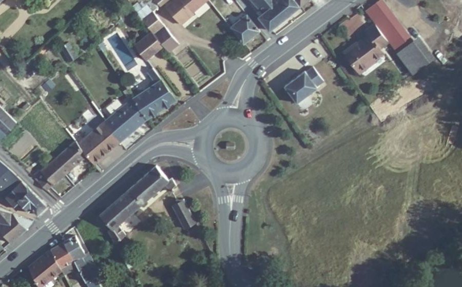 Vue aérienne du Rond-point anonyme n°5467398