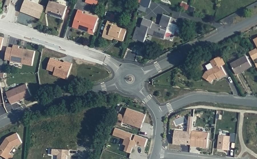 Vue aérienne du Rond-Point de la Croix Carron
