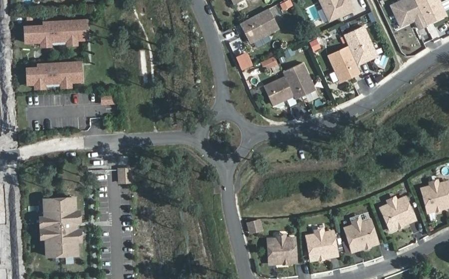 Vue aérienne du Rond-point anonyme n°549822969