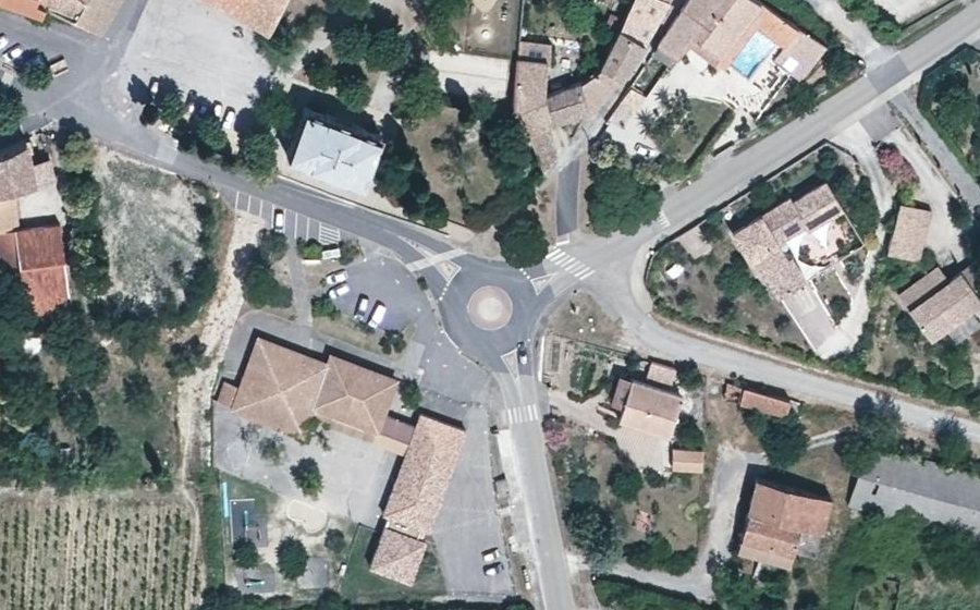 Vue aérienne du Rond-point anonyme n°55100221