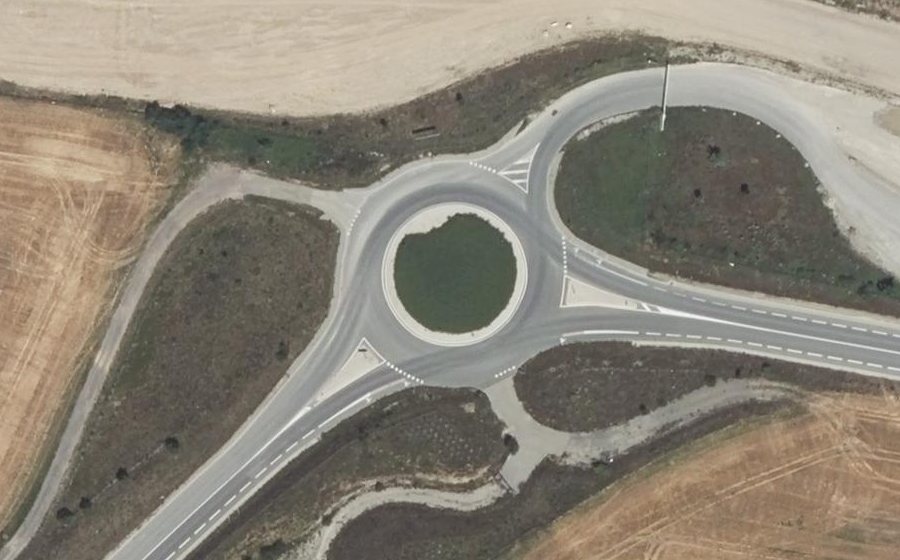 Vue aérienne du Rond-point anonyme n°552542470