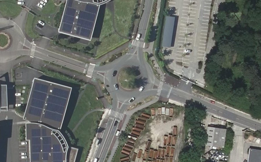 Vue aérienne du Rond-point anonyme n°552672023