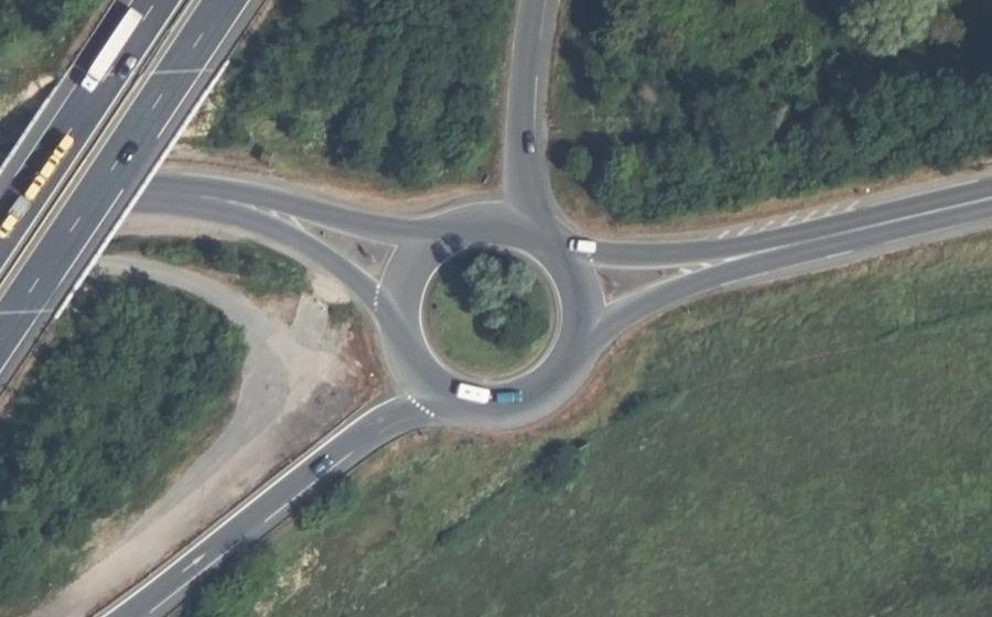 Vue aérienne du Rond-point anonyme n°553054947