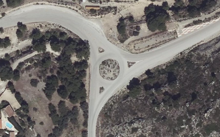 Vue aérienne du Rond-point anonyme n°55350977