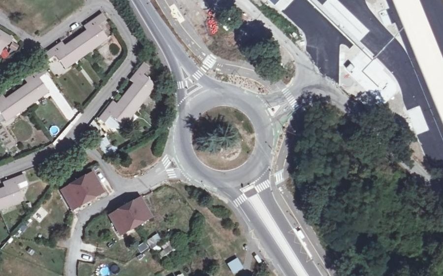 Vue aérienne du Rond-point anonyme n°5540112