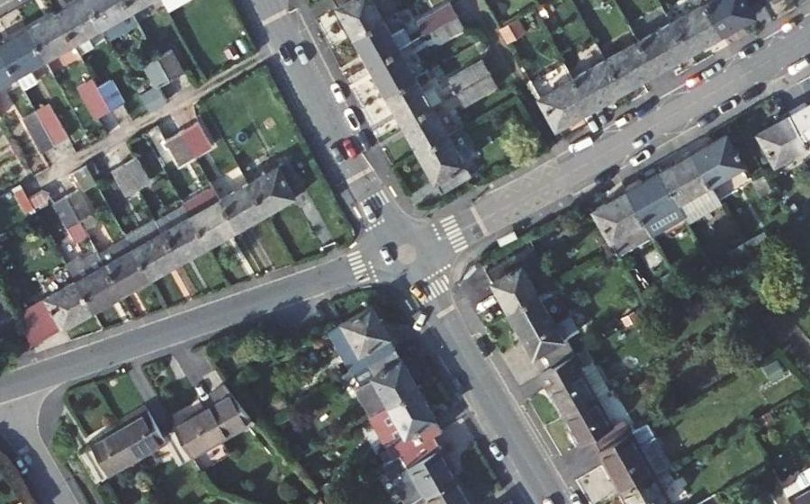 Vue aérienne du Rond-point anonyme n°55701422
