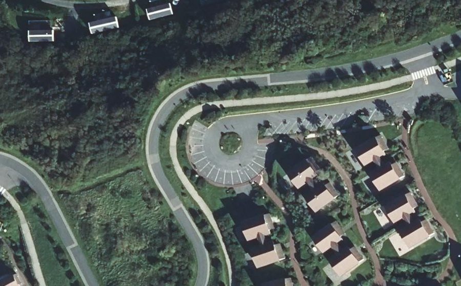 Vue aérienne du Rond-point anonyme n°557074907