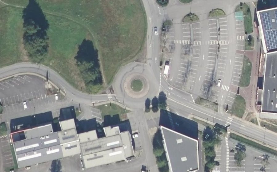 Vue aérienne du Rond-point anonyme n°5571613