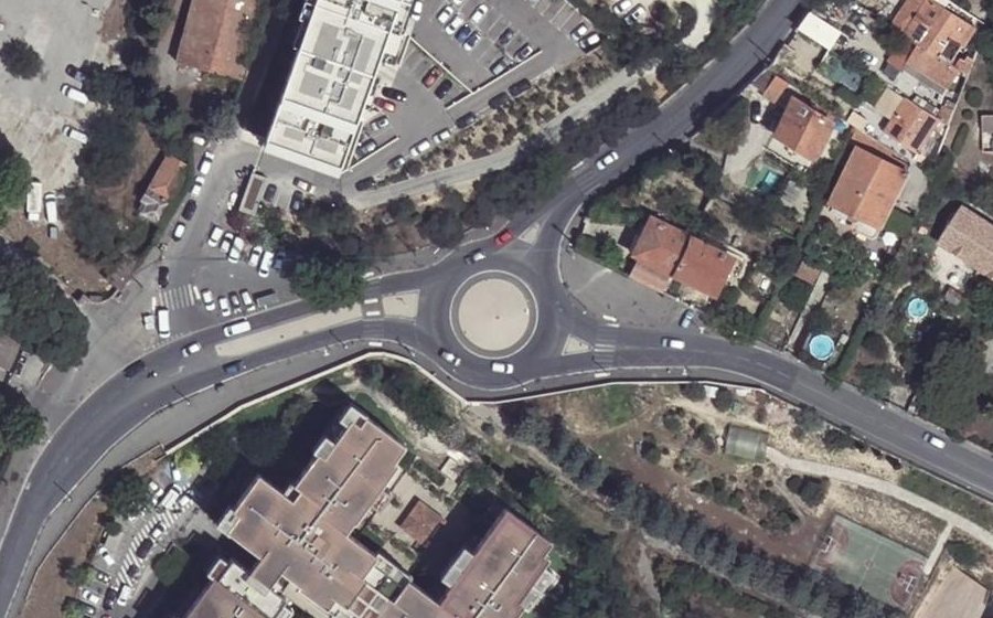 Vue aérienne du Rond-point anonyme n°559505407