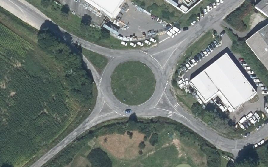 Vue aérienne du Rond-point anonyme n°55952146