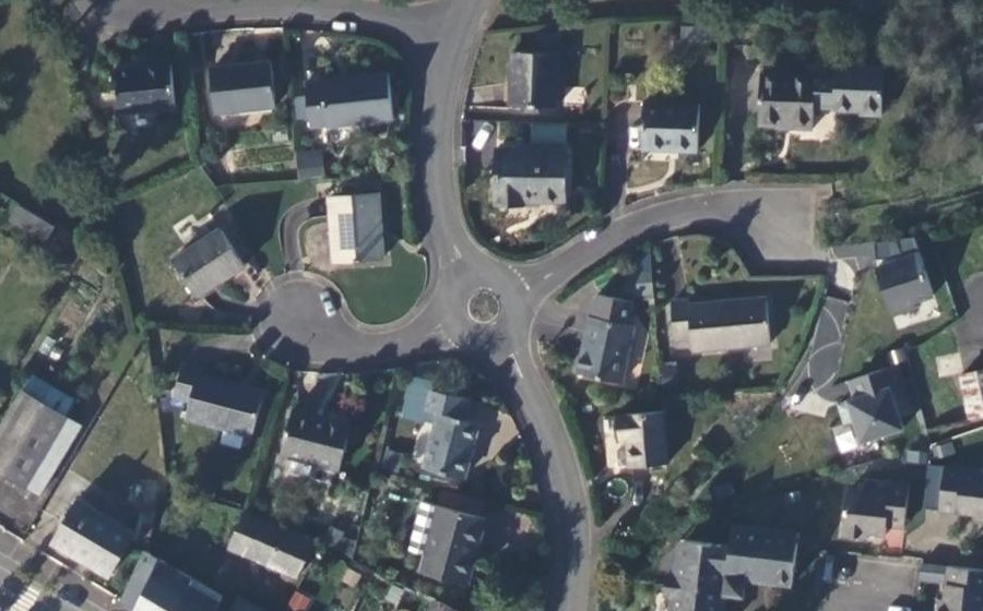 Vue aérienne du Rond-point anonyme n°56140922