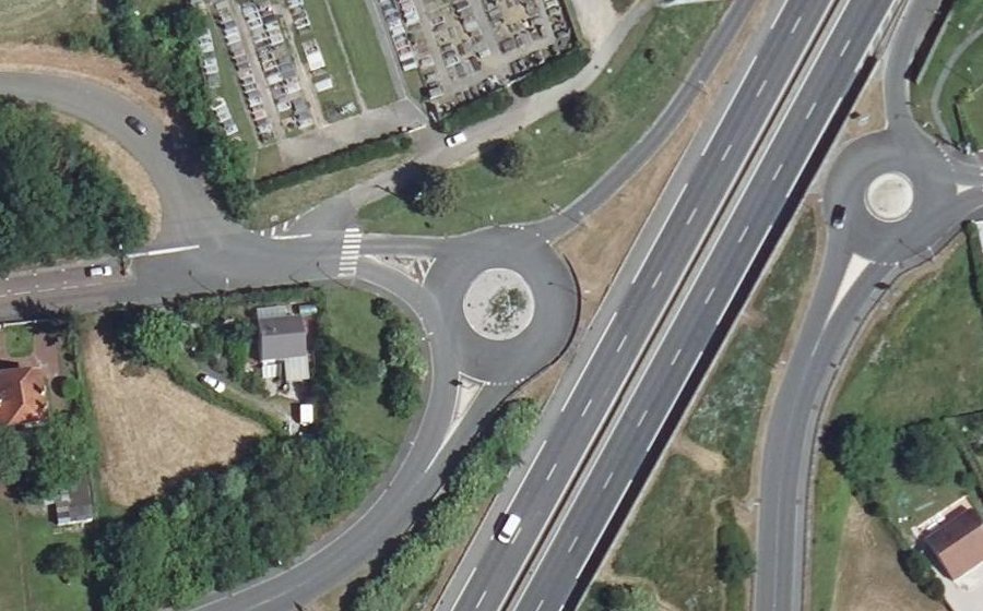 Vue aérienne du Rond-point anonyme n°56938537