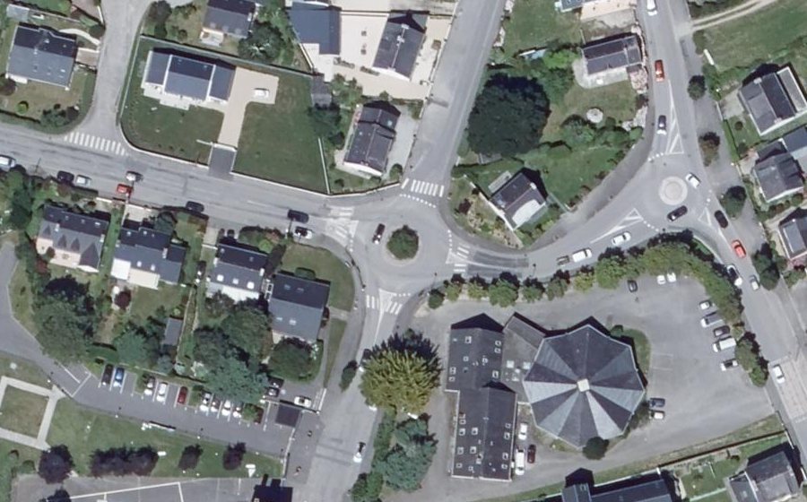 Vue aérienne du Rond-point anonyme n°5729174