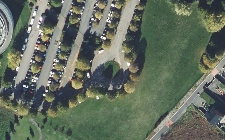 Vue aérienne du Rond-point anonyme n°578907102