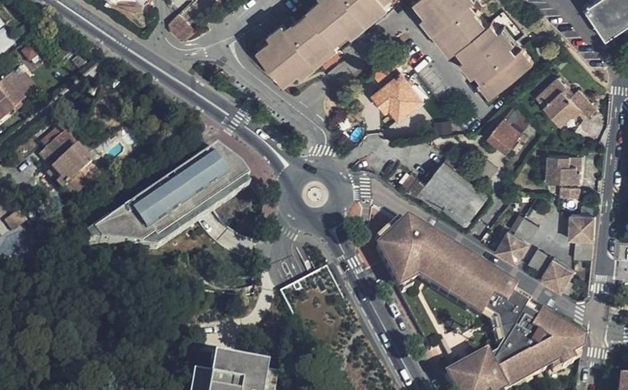 Vue aérienne du Rond-Point Sébih Salah