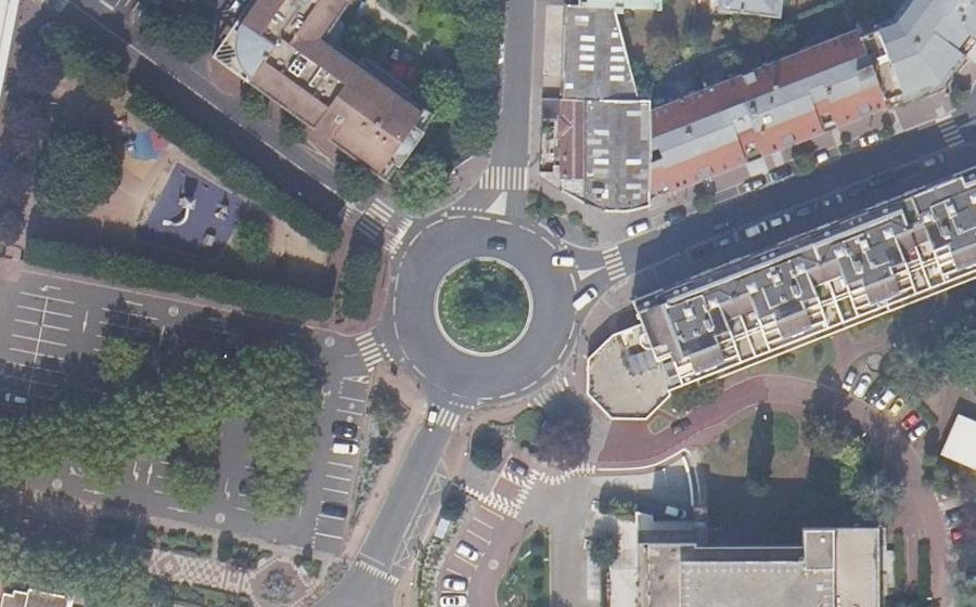 Vue aérienne du Place Étienne Dolet