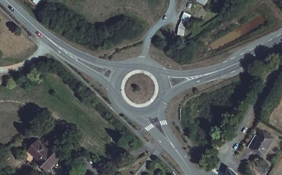 Vue aérienne du Rond-Point Route de Javron